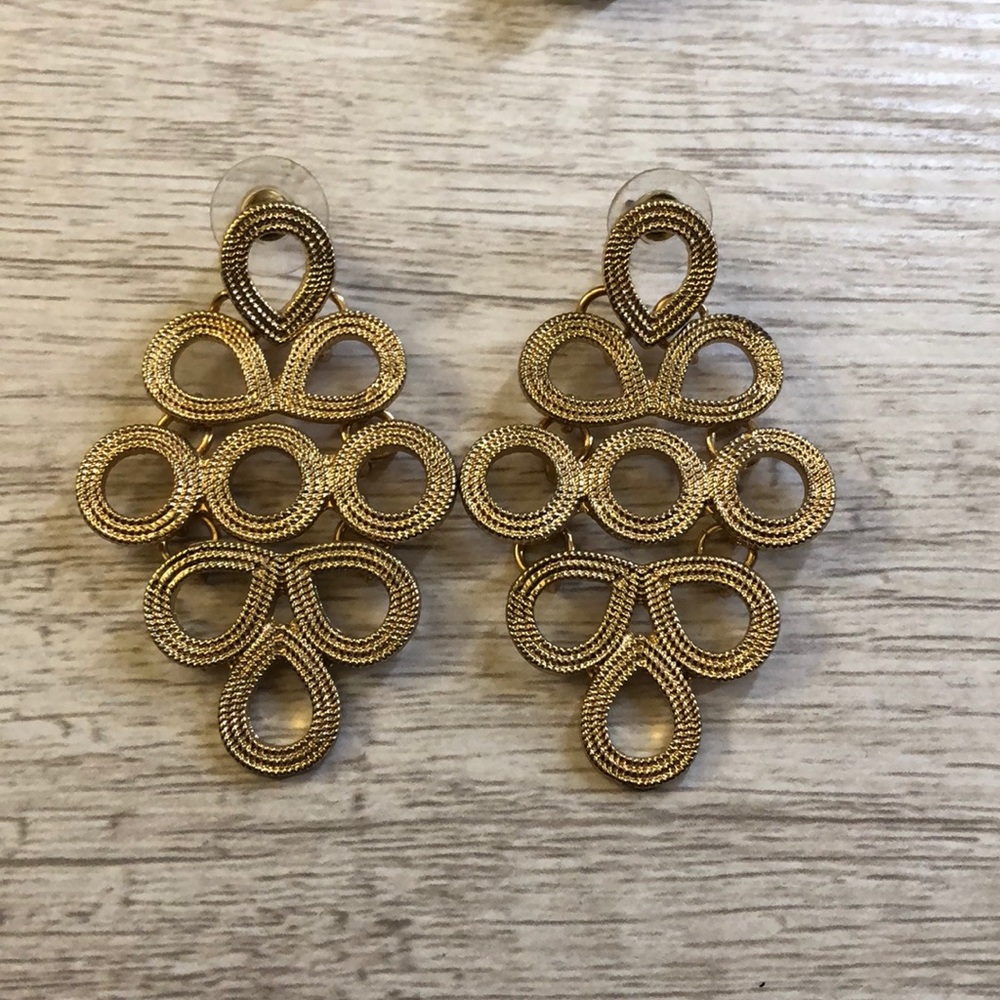 EXPRESS GOLD LOOP EARRINGS